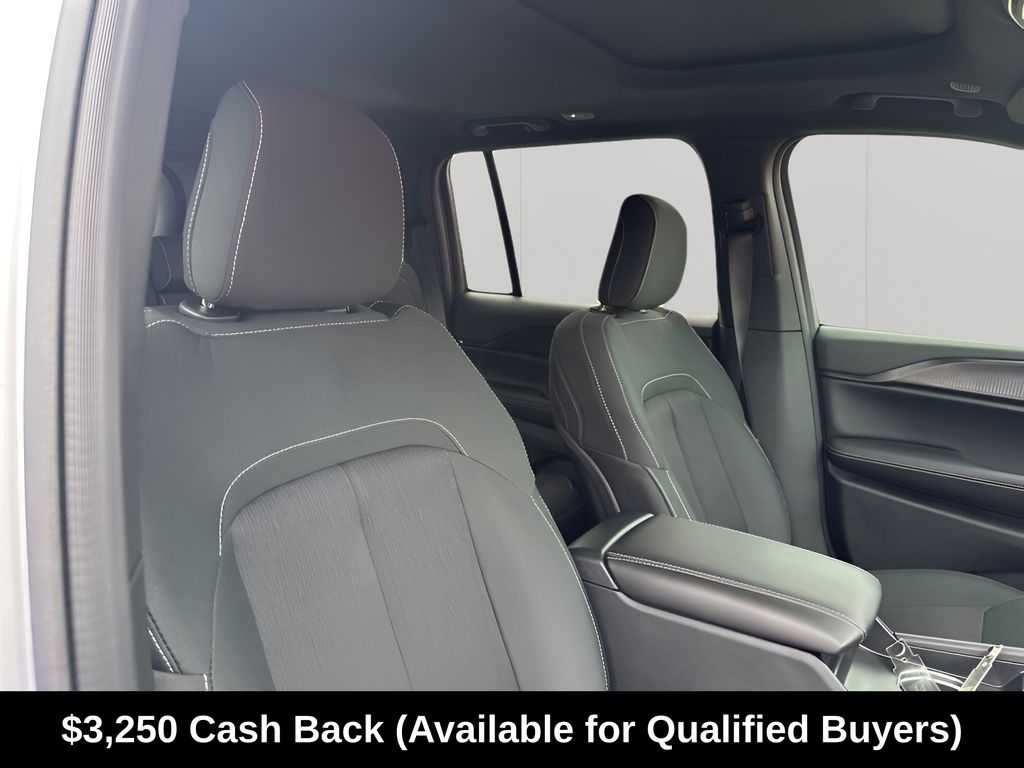 New Car 2025 Jeep Grand Cherokee  Laredo X For Sale Under $40,000 In Austin, Texas