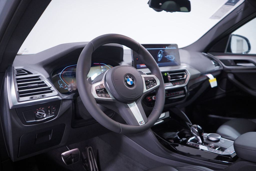 2025 BMW X4 xDrive30i 6