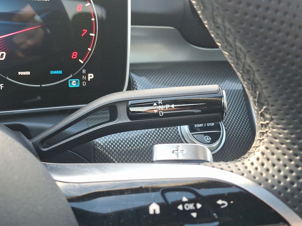 Thumbnail: 2025 Mercedes-Benz C-Class - 15