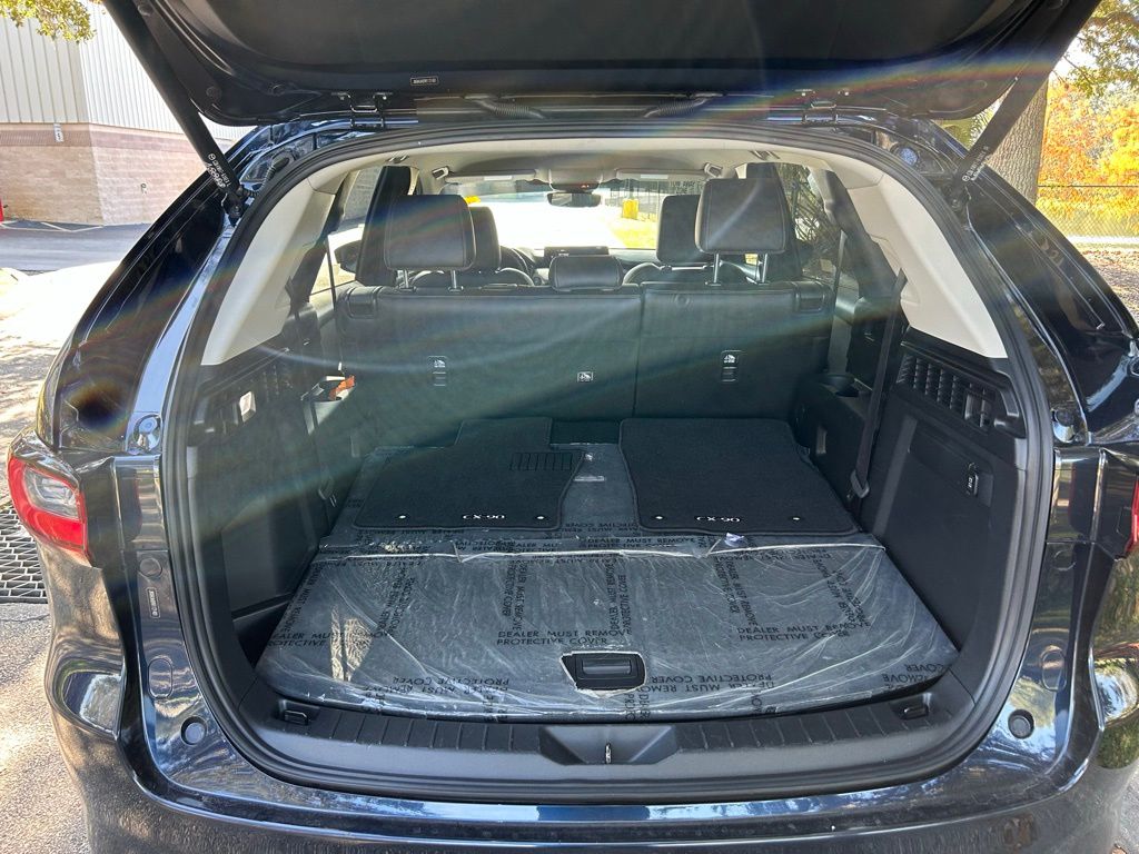 Thumbnail: 2024 Mazda CX-90 - 10