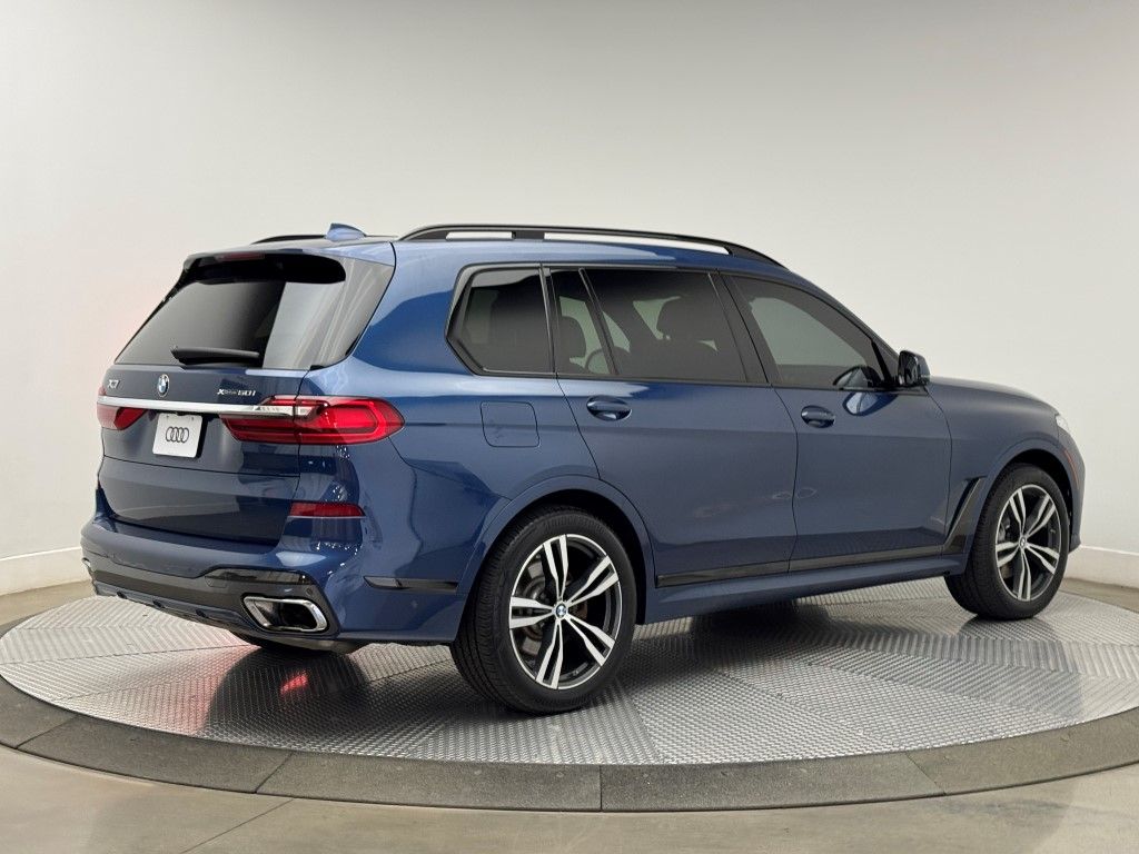 2019 BMW X7 xDrive50i 13