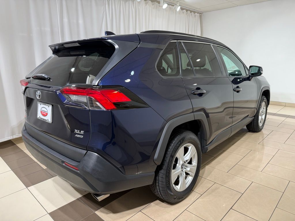 Thumbnail: 2019 Toyota RAV4 - 5