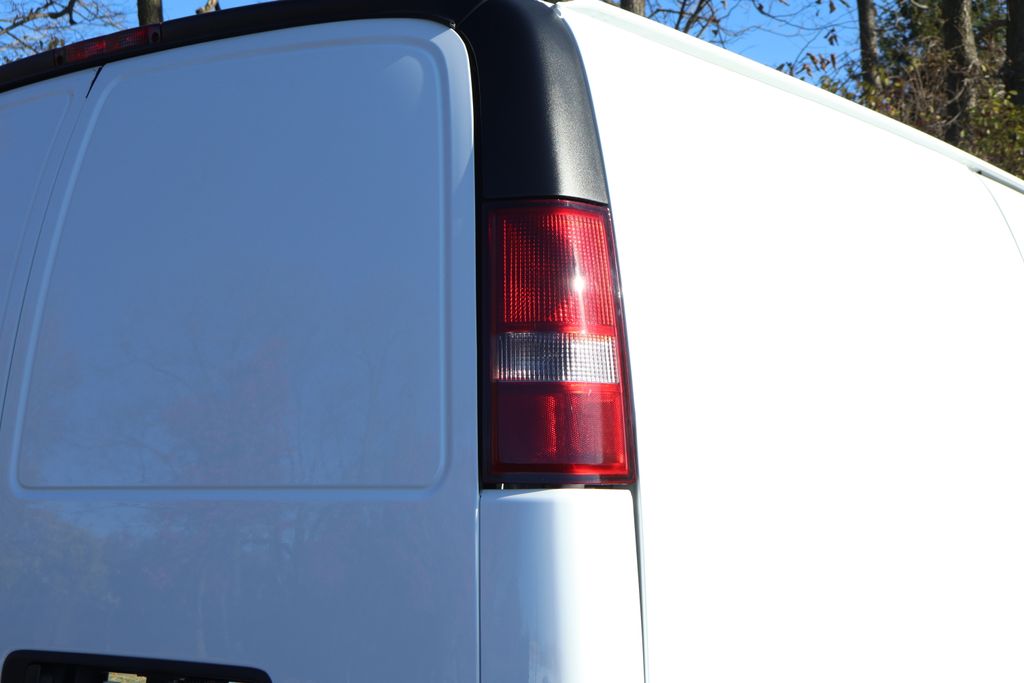 Thumbnail: 2022 Chevrolet Express - 7