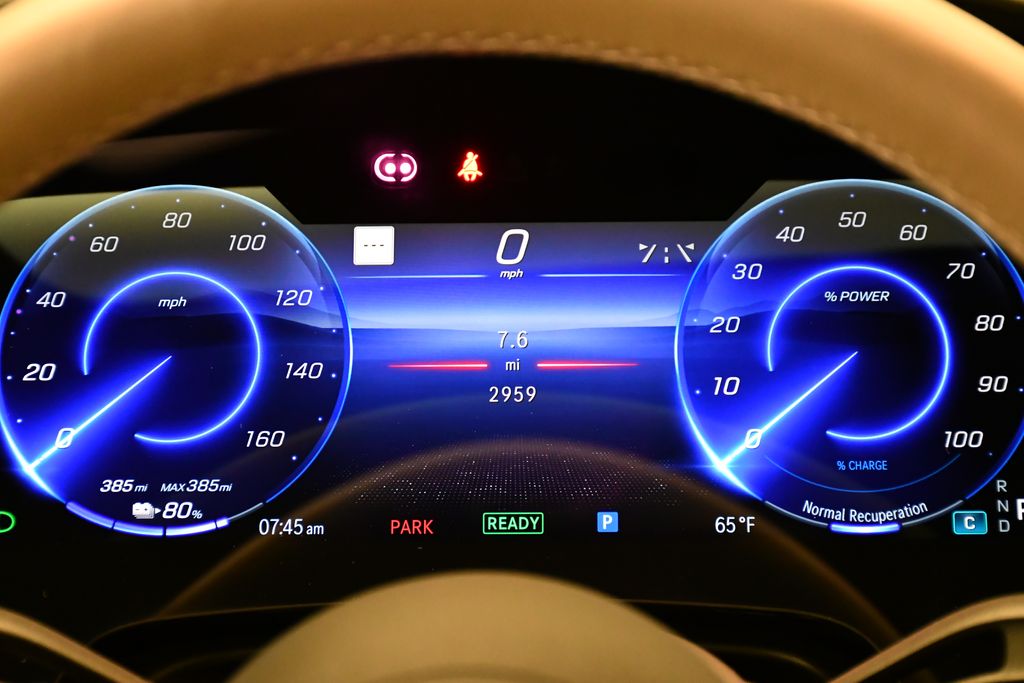 Thumbnail: 2023 Mercedes-Benz EQS - 24