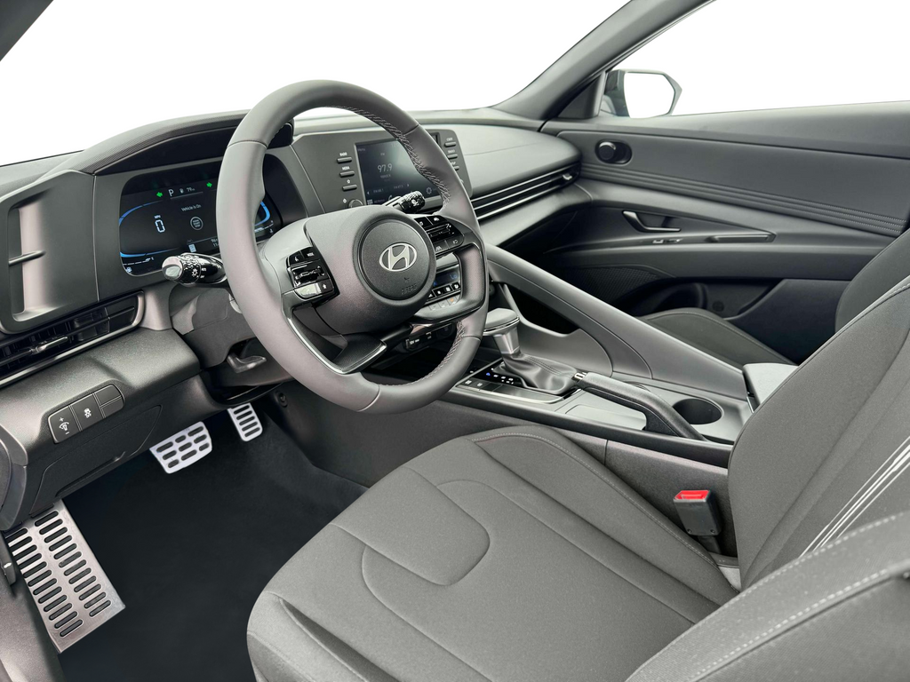 2025 Hyundai Elantra Sport 14