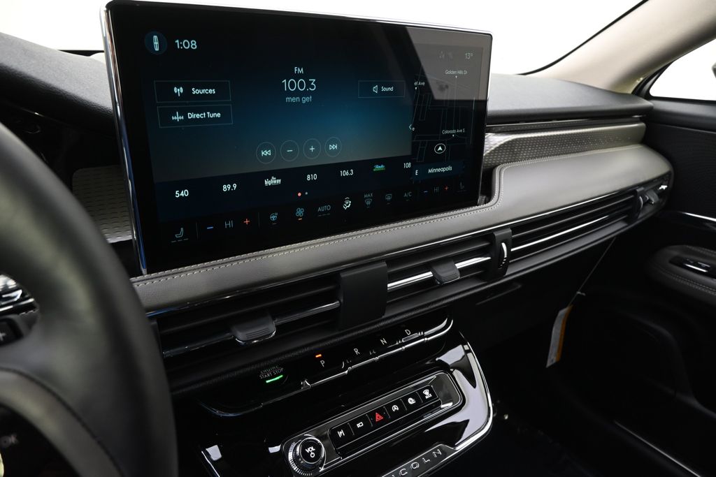 New 2026 White Lincoln Reserve image 26