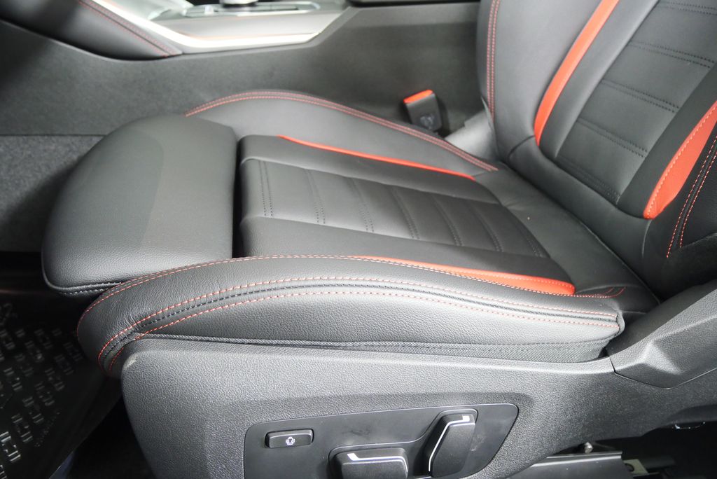 Thumbnail: 2026 BMW 2 Series - 10