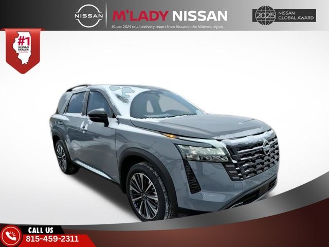 2026 Nissan Pathfinder Platinum 4WD's photo