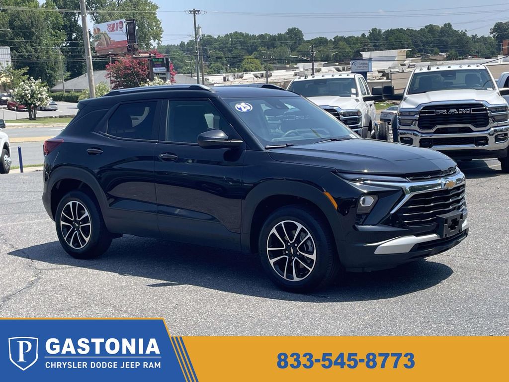 Black Metallic 2025 Chevrolet Trailblazer SUV / Crossover Four-Wheel Drive 9-Speed Automatic