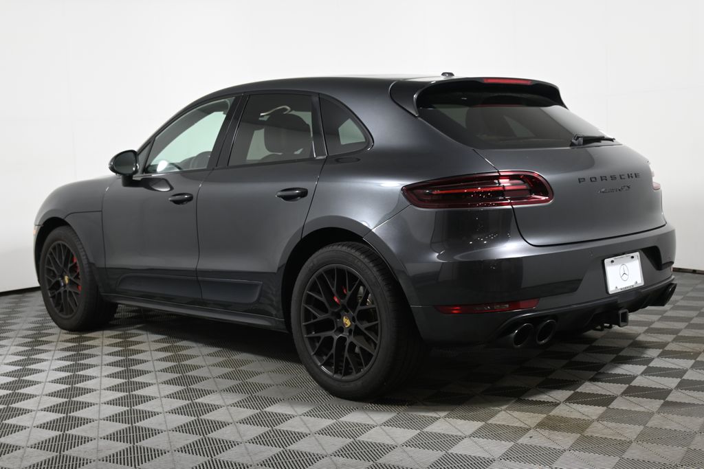 Thumbnail: 2017 Porsche Macan - 8