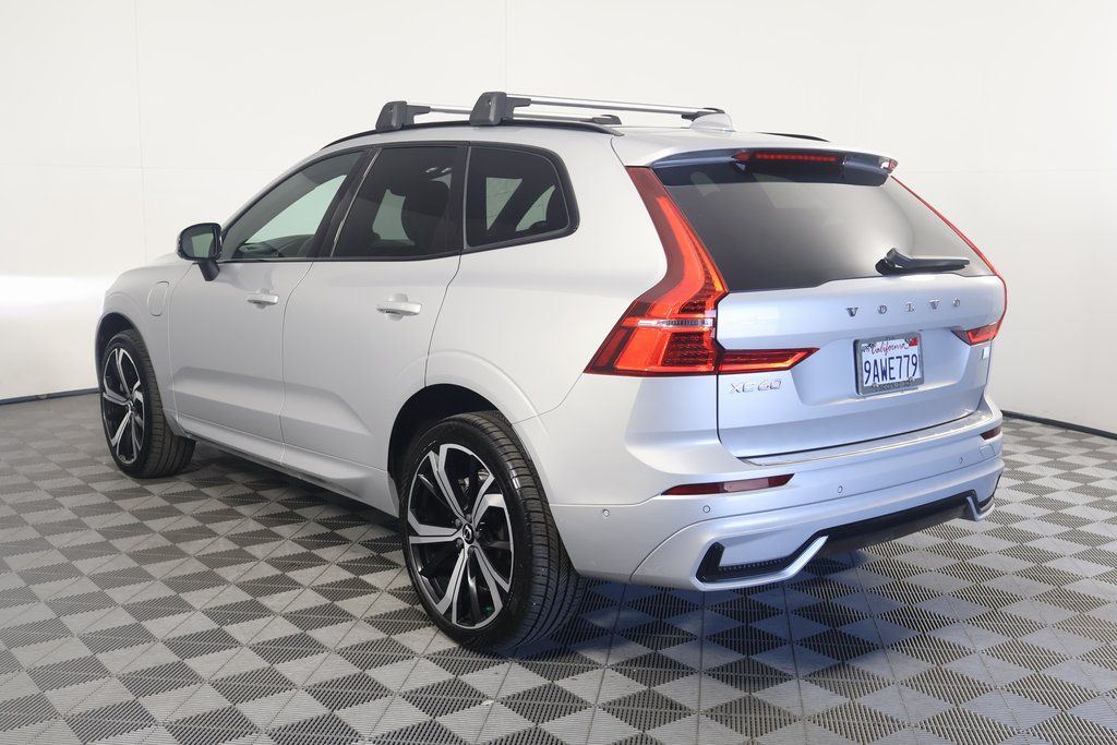 2022 Volvo XC60 Recharge Core 6