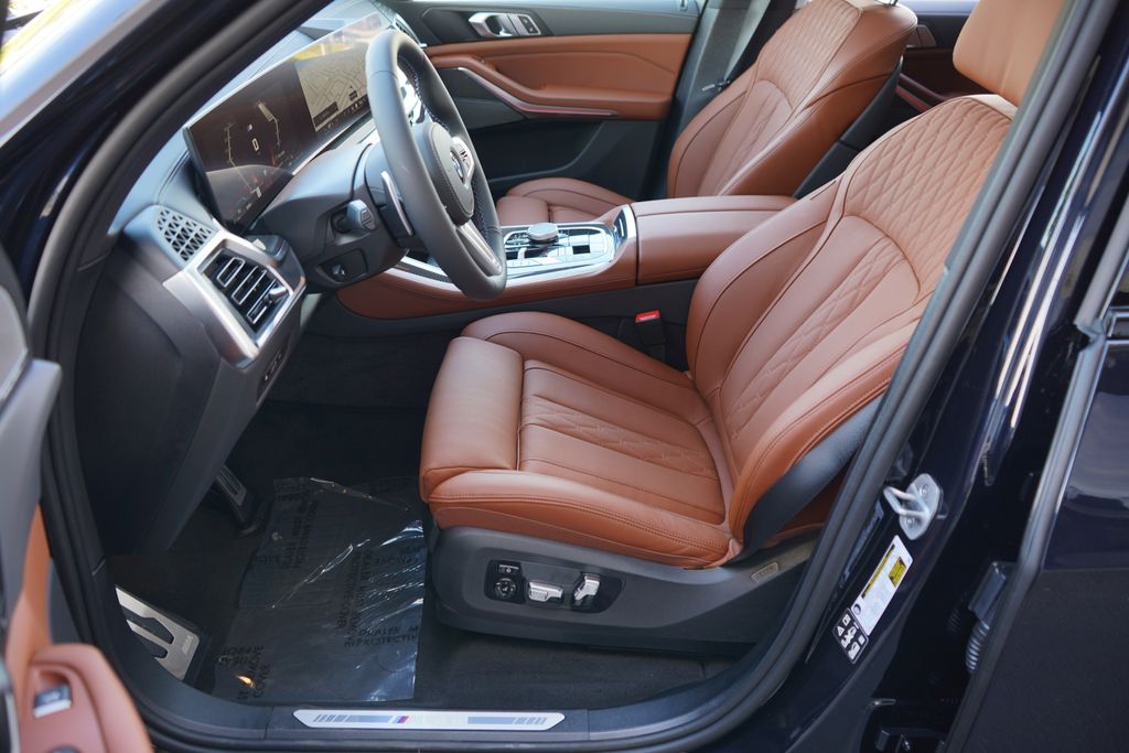 Thumbnail: 2026 BMW X5 - 11