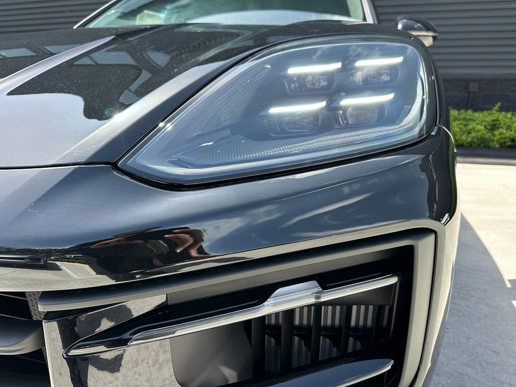 Thumbnail: 2026 Porsche  - 9