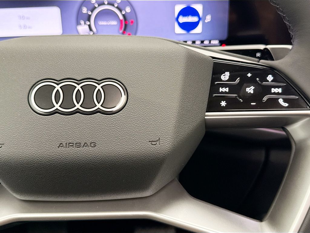 Thumbnail: 2026 Audi Q3 - 12