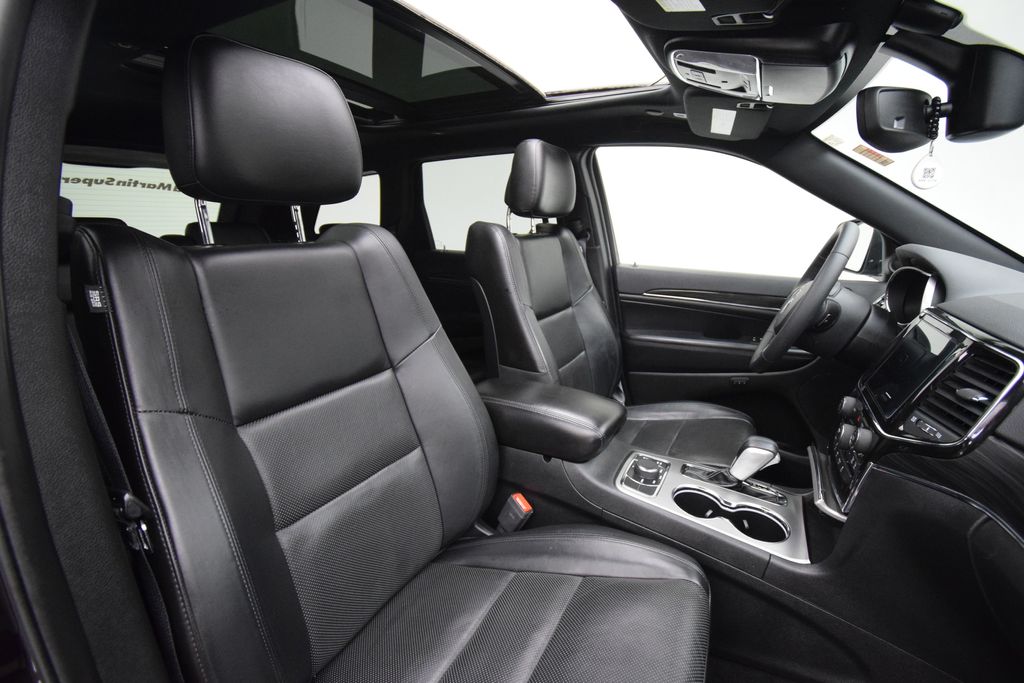 used 2021 Jeep Grand Cherokee car, priced at $28,700