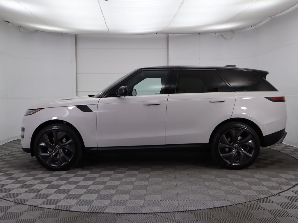 2025 Land Rover Range Rover Sport SE 8