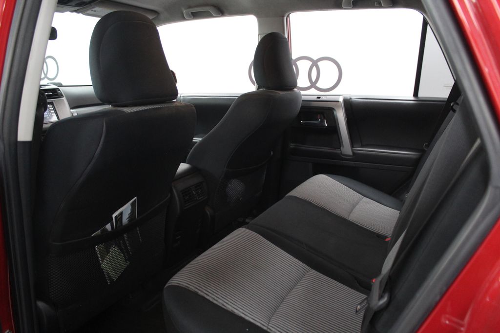 2015 Toyota 4Runner SR5 18