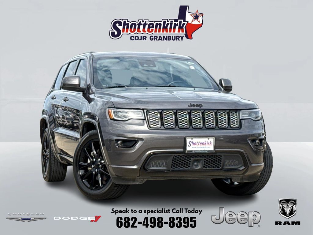 2021 Jeep Grand Cherokee Laredo X's photo