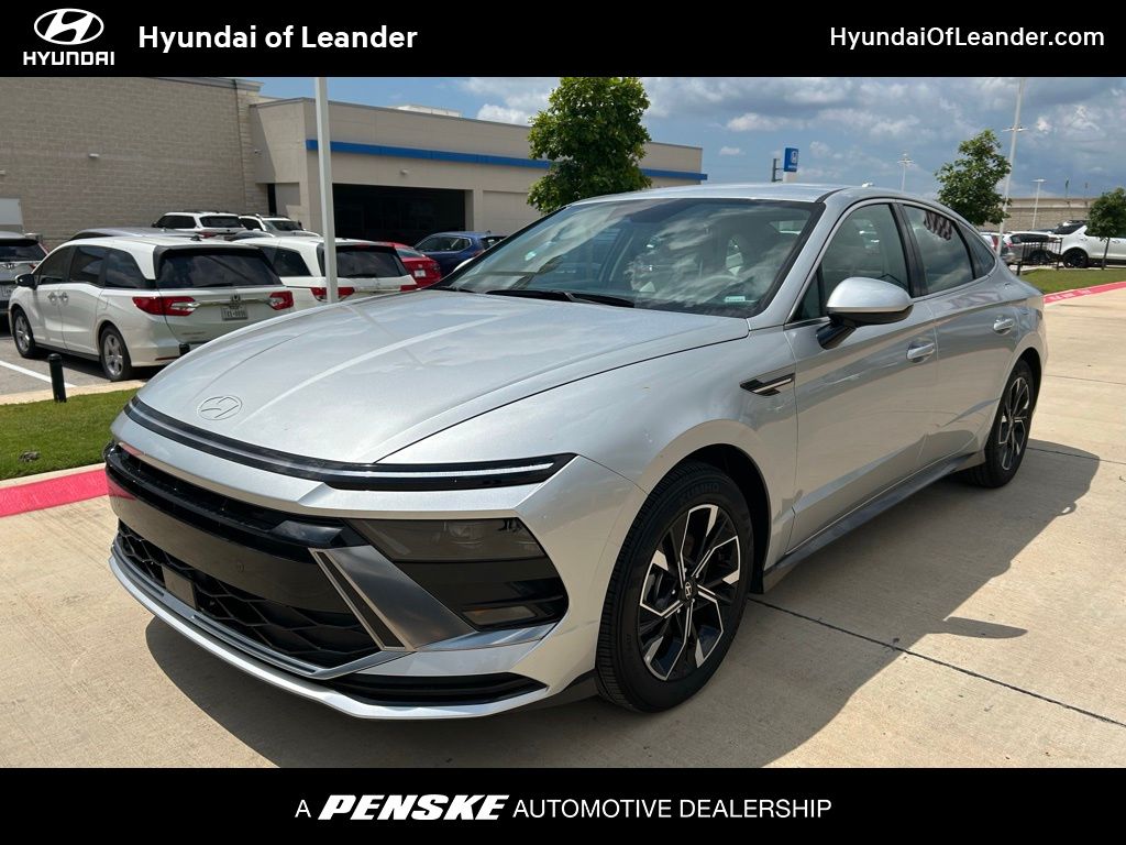 2025 Hyundai Sonata SEL Hero Image