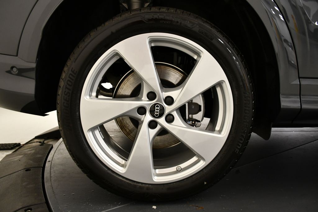 2025 Audi Q5 Premium 15