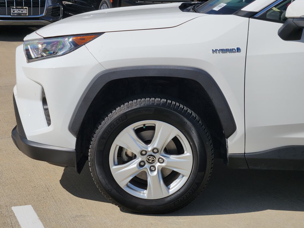 2020 Toyota RAV4 Hybrid XLE White at Community Toyota