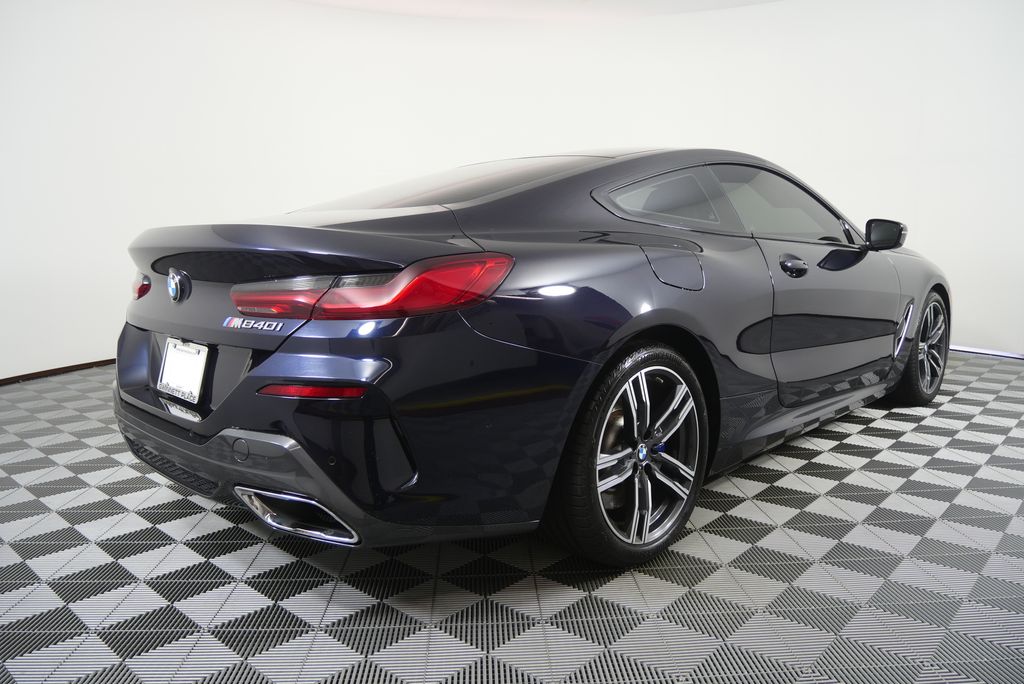 Thumbnail: 2022 BMW 8 Series - 3