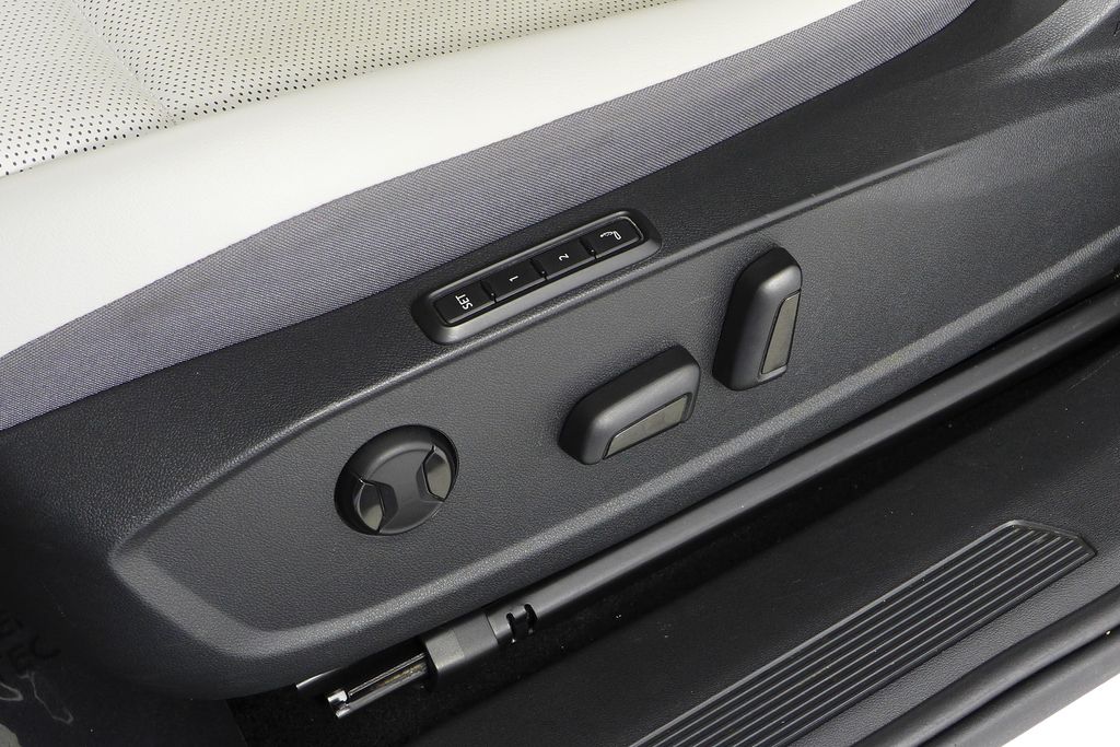 Thumbnail: 2022 Volkswagen ID.4 - 23