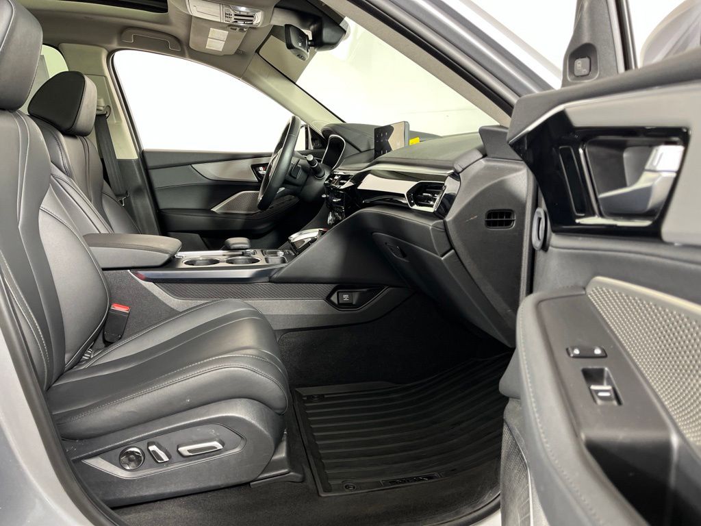Thumbnail: 2024 Acura MDX - 5