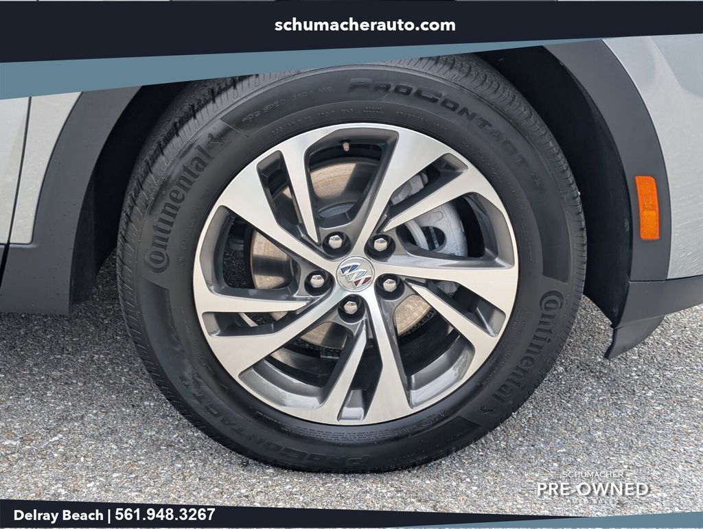 used 2023 Buick Envision car, priced at $22,888