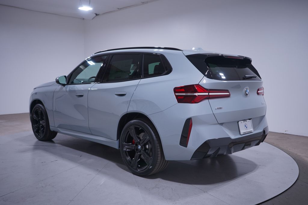 Thumbnail: 2026 BMW X3 - 3