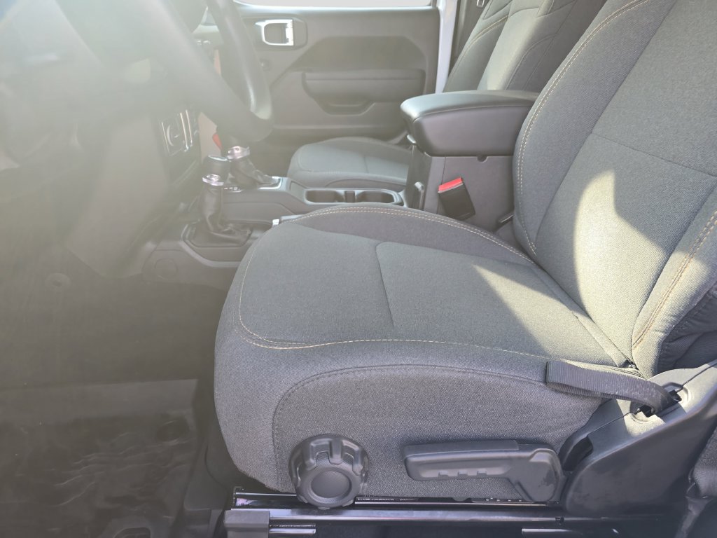 Used 2025 Jeep Wrangler SUV