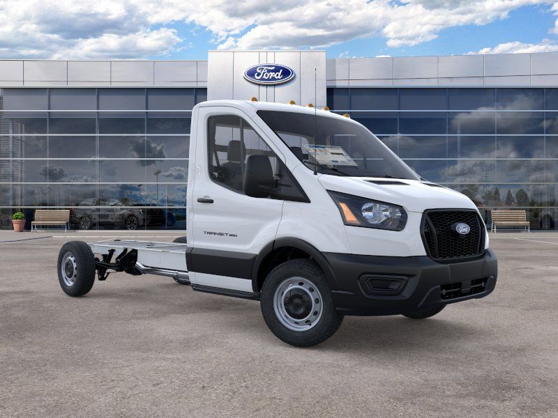 Oxford White 2026 Ford Transit Chassis Van Rear-Wheel Drive