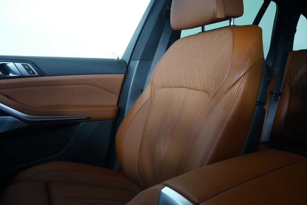 Thumbnail: 2026 BMW X5 - 22