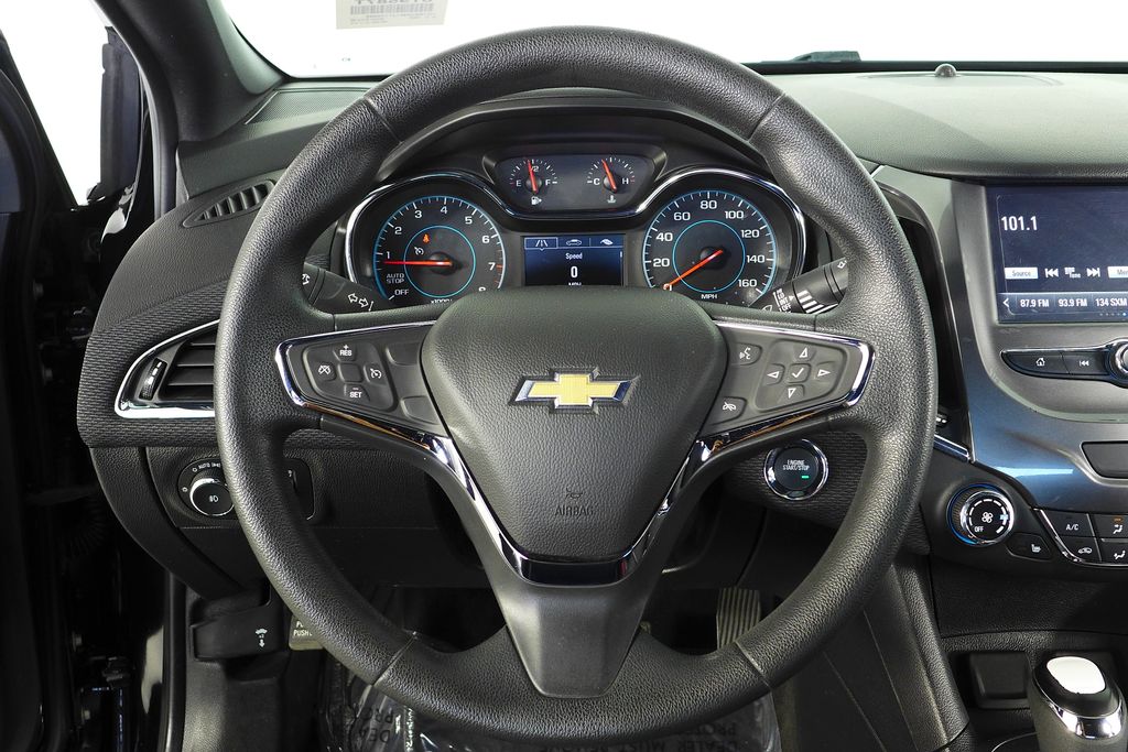 Thumbnail: 2018 Chevrolet Cruze - 25