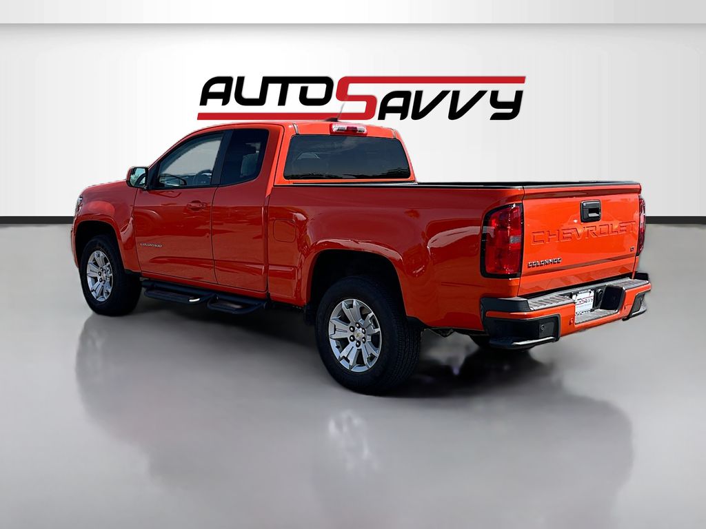 View vehicle photo 5