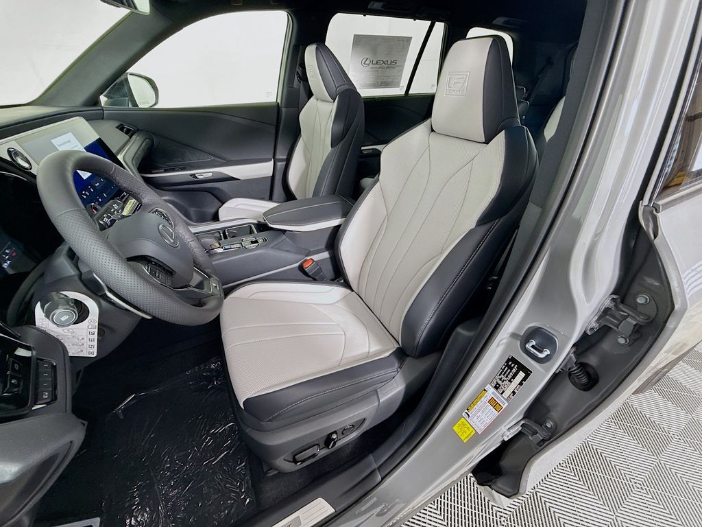 Thumbnail: 2026 Lexus TX - 16