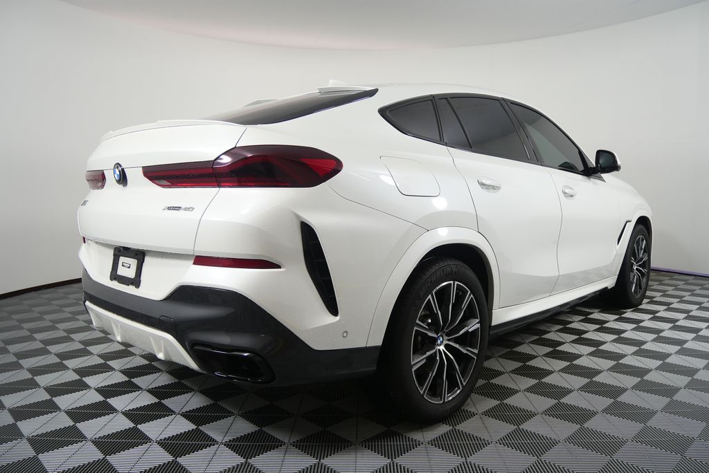 Thumbnail: 2022 BMW X6 - 3