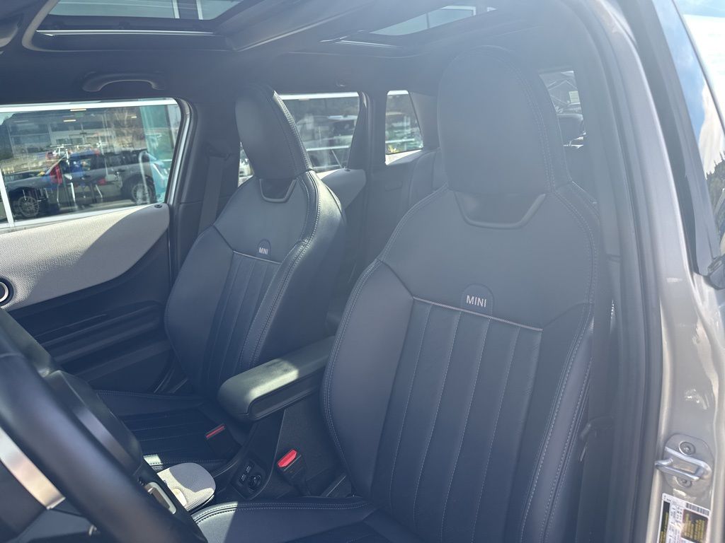 Thumbnail: 2025 MINI Cooper - 9