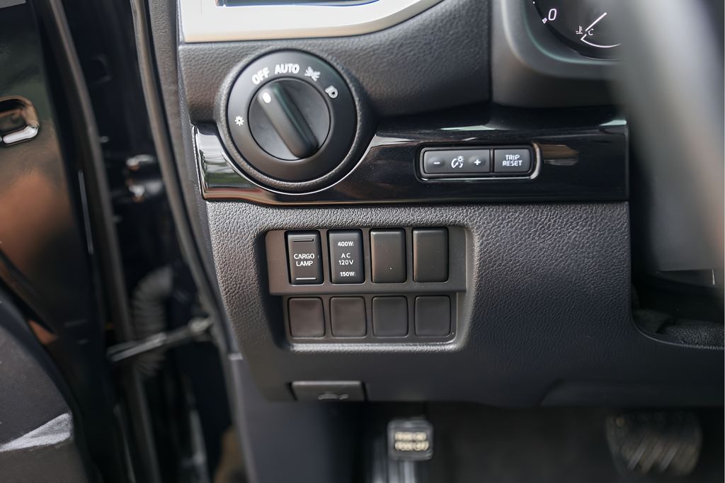 Used Car 2021 Nissan Titan  Sv For Sale Under $30,000 In Austin, Texas