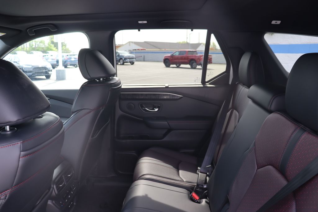 Thumbnail: 2025 Honda Pilot - 12