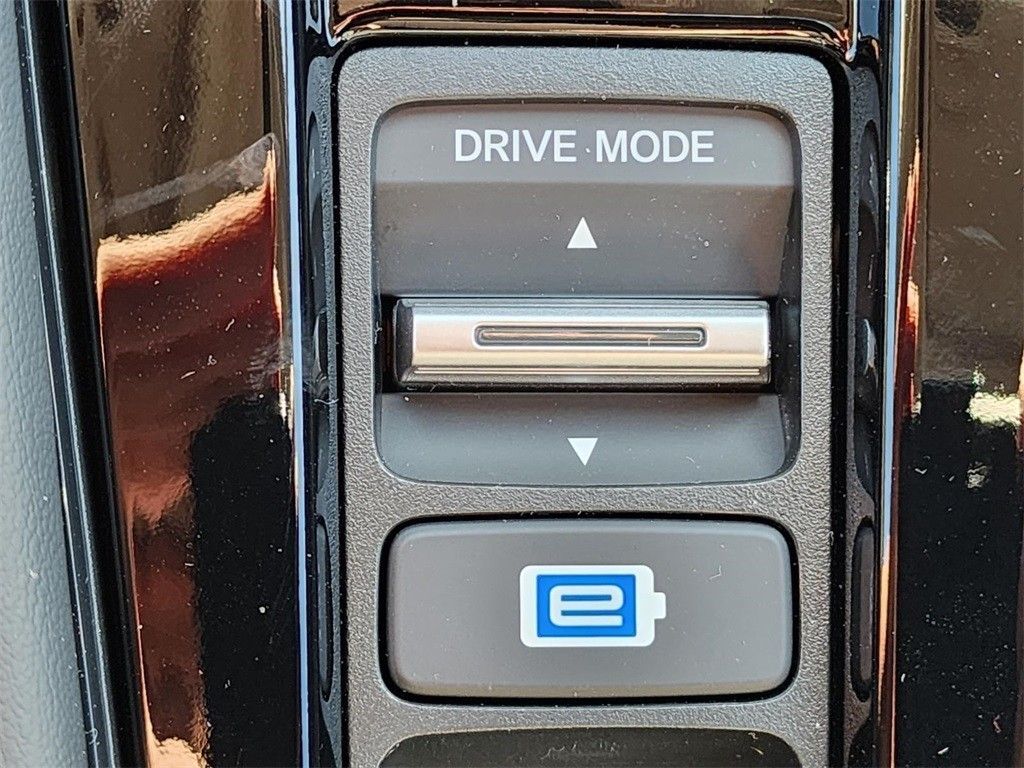 Used 2025 Gray Honda Touring image 32