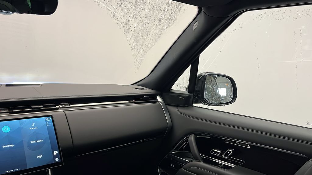 2023 Land Rover Range Rover SE 26