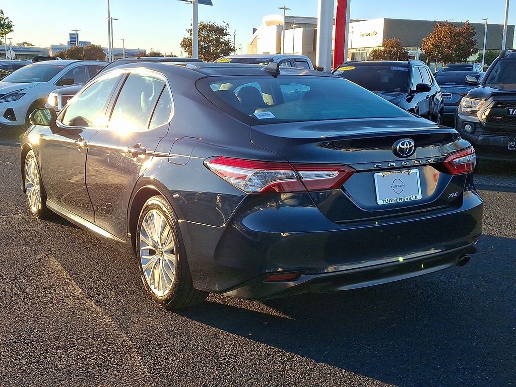 Thumbnail: 2019 Toyota Camry - 4