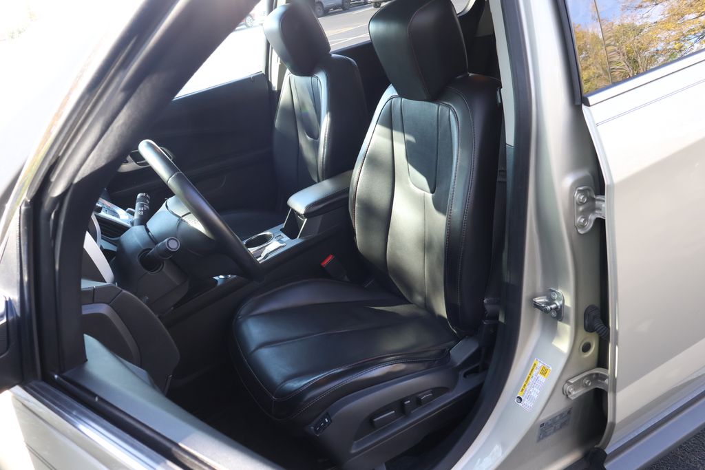 Thumbnail: 2016 Chevrolet Equinox - 28