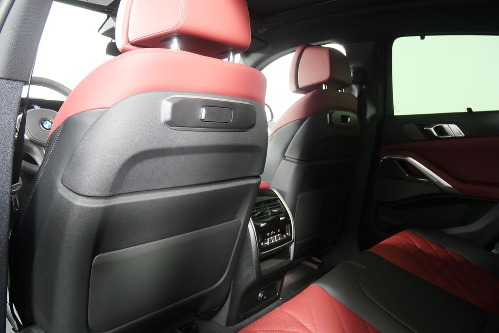 Thumbnail: 2026 BMW X6 - 16
