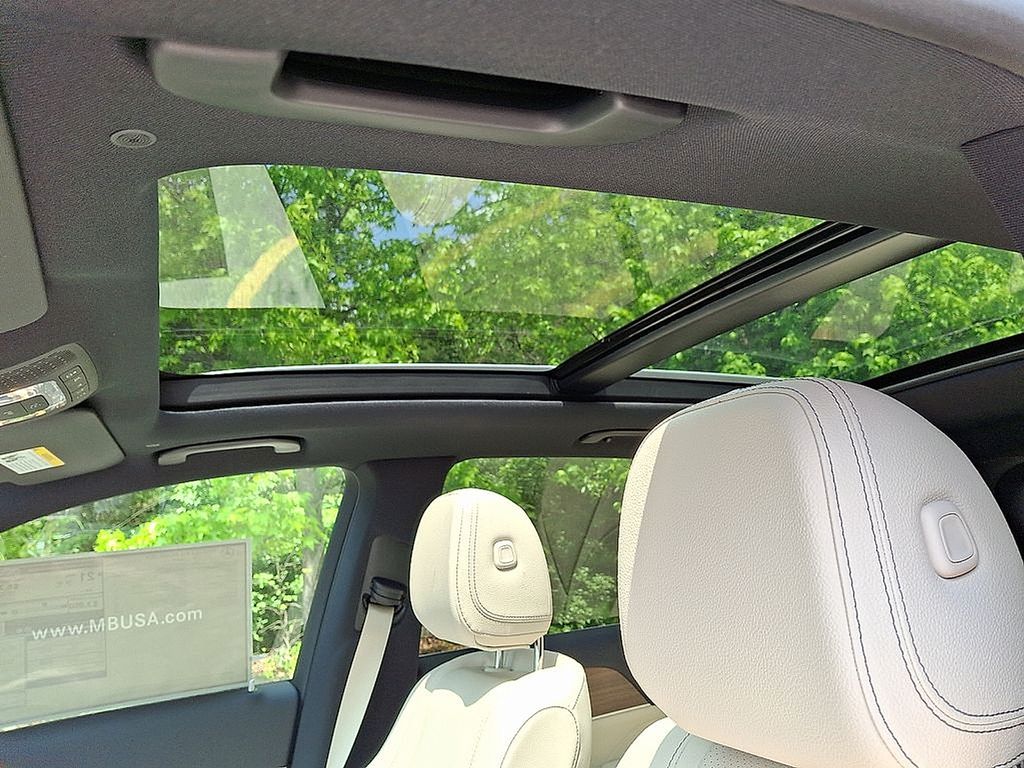 Thumbnail: 2025 Mercedes-Benz GLE - 11