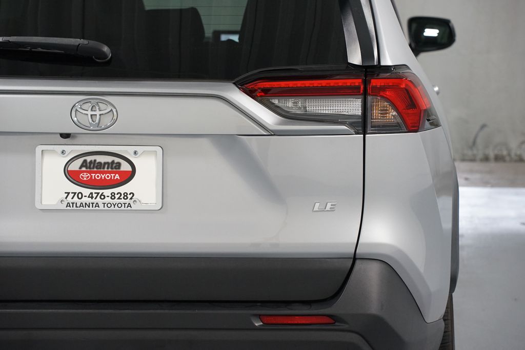 Thumbnail: 2024 Toyota RAV4 - 10