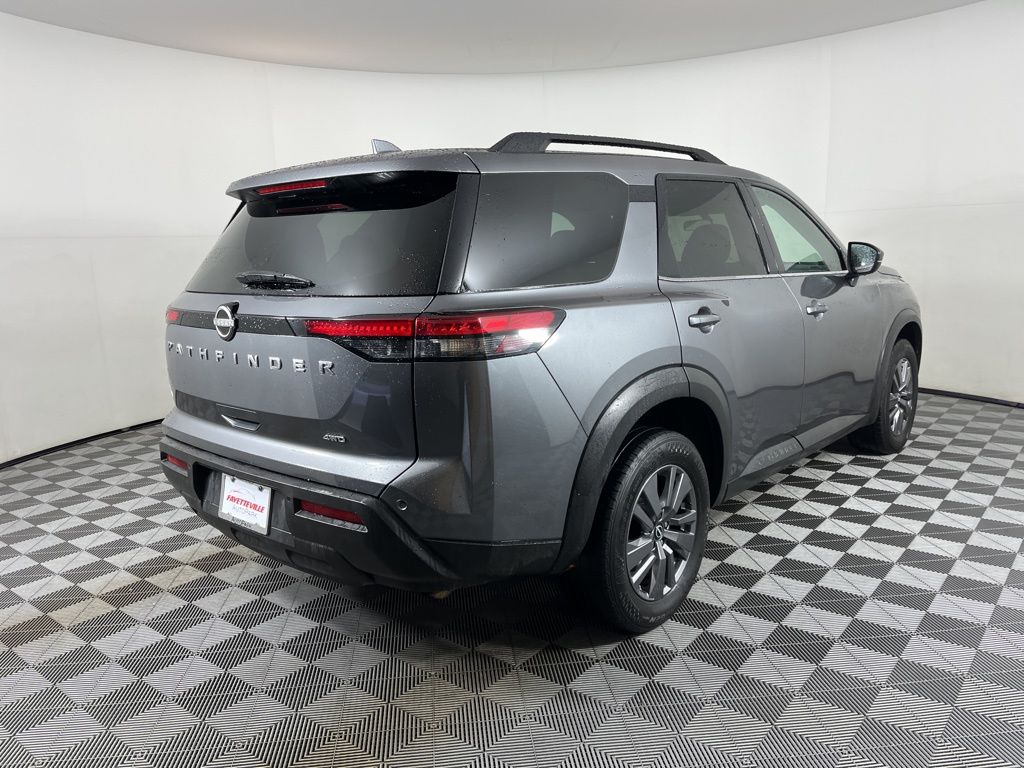 Thumbnail: 2025 Nissan Pathfinder - 17