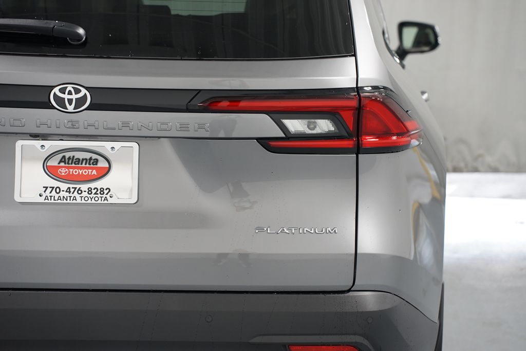Thumbnail: 2025 Toyota Grand Highlander - 10