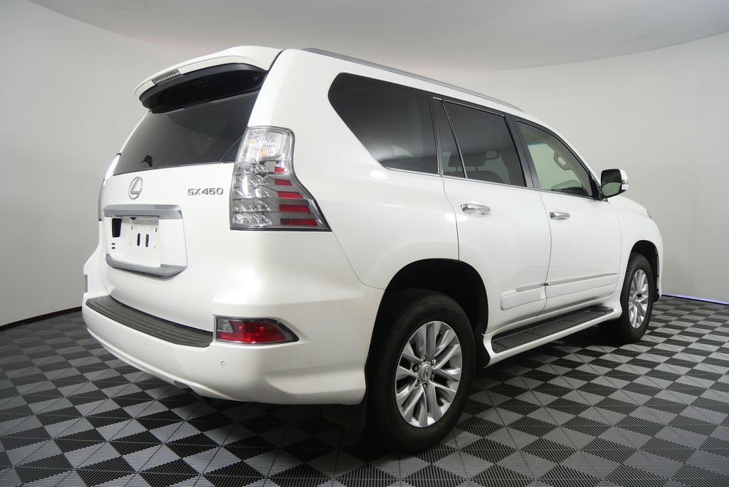 Thumbnail: 2019 Lexus GX - 3